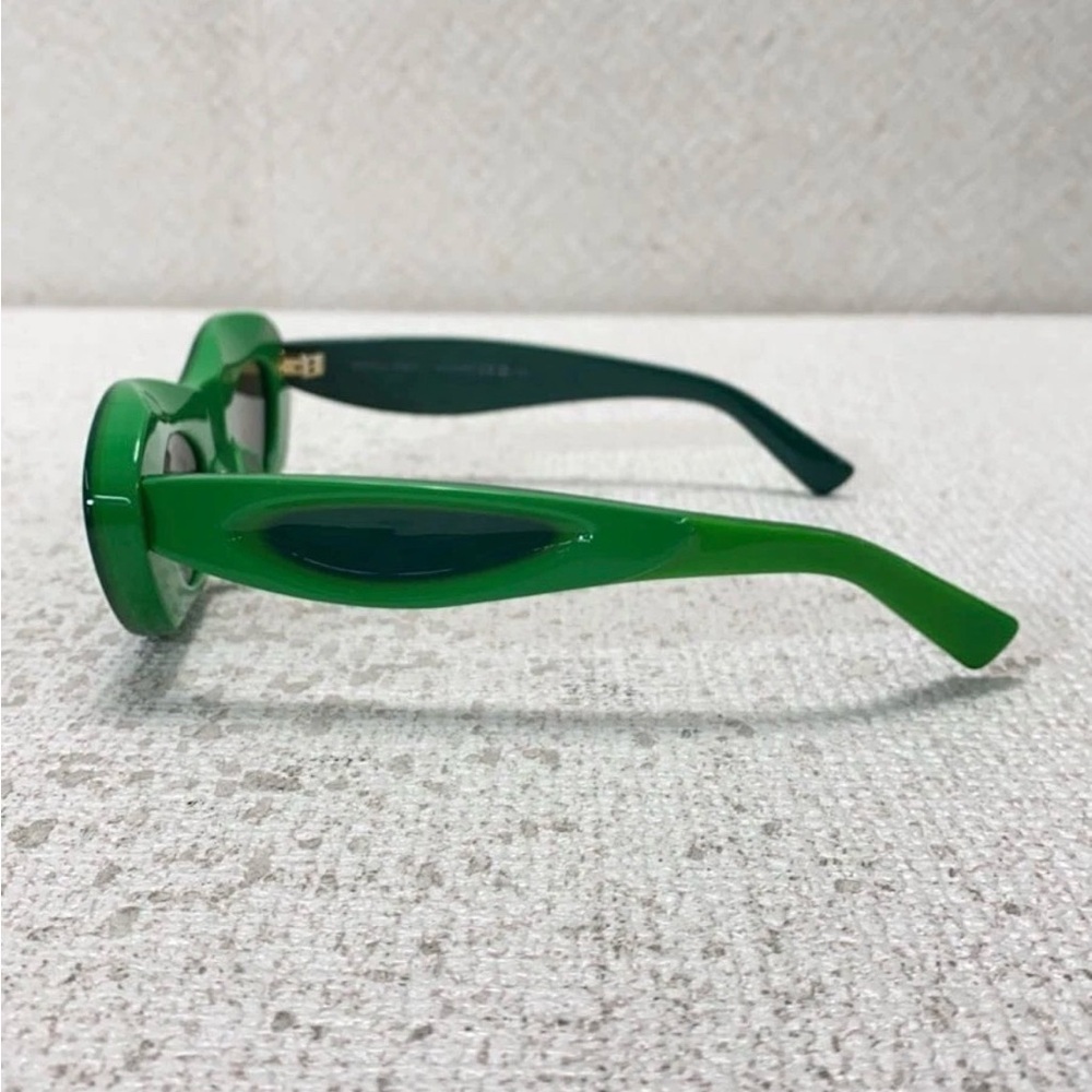 Bottega Veneta Green Sunglasses - Picture 3 of 7